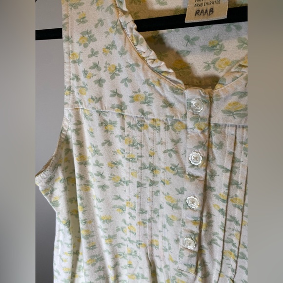 COPY - Laura Ashley Vintage Nightgown - Picture 10 of 11